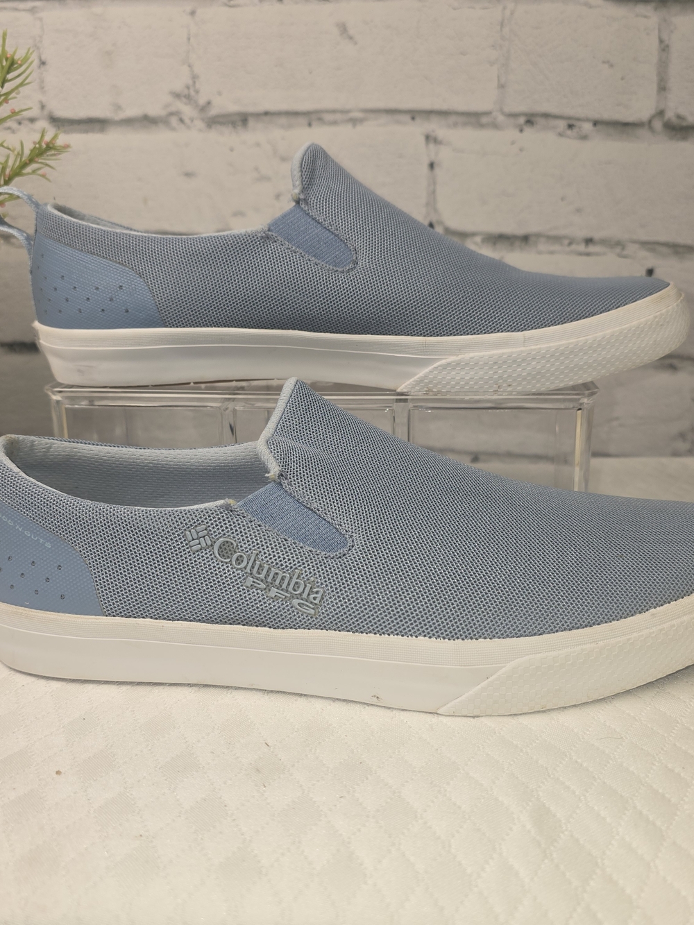 COLUMBIA DORADO SLIP ON PFG SHOES BLUE WOMEN 8.5 FISHING BOATING PADDLEBOARDING